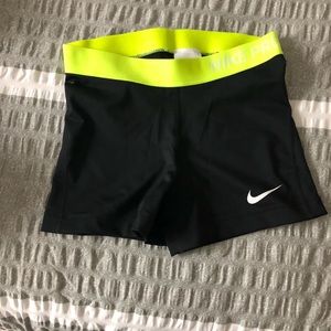 NWOT Nike Women’s 3” Pro Shorts